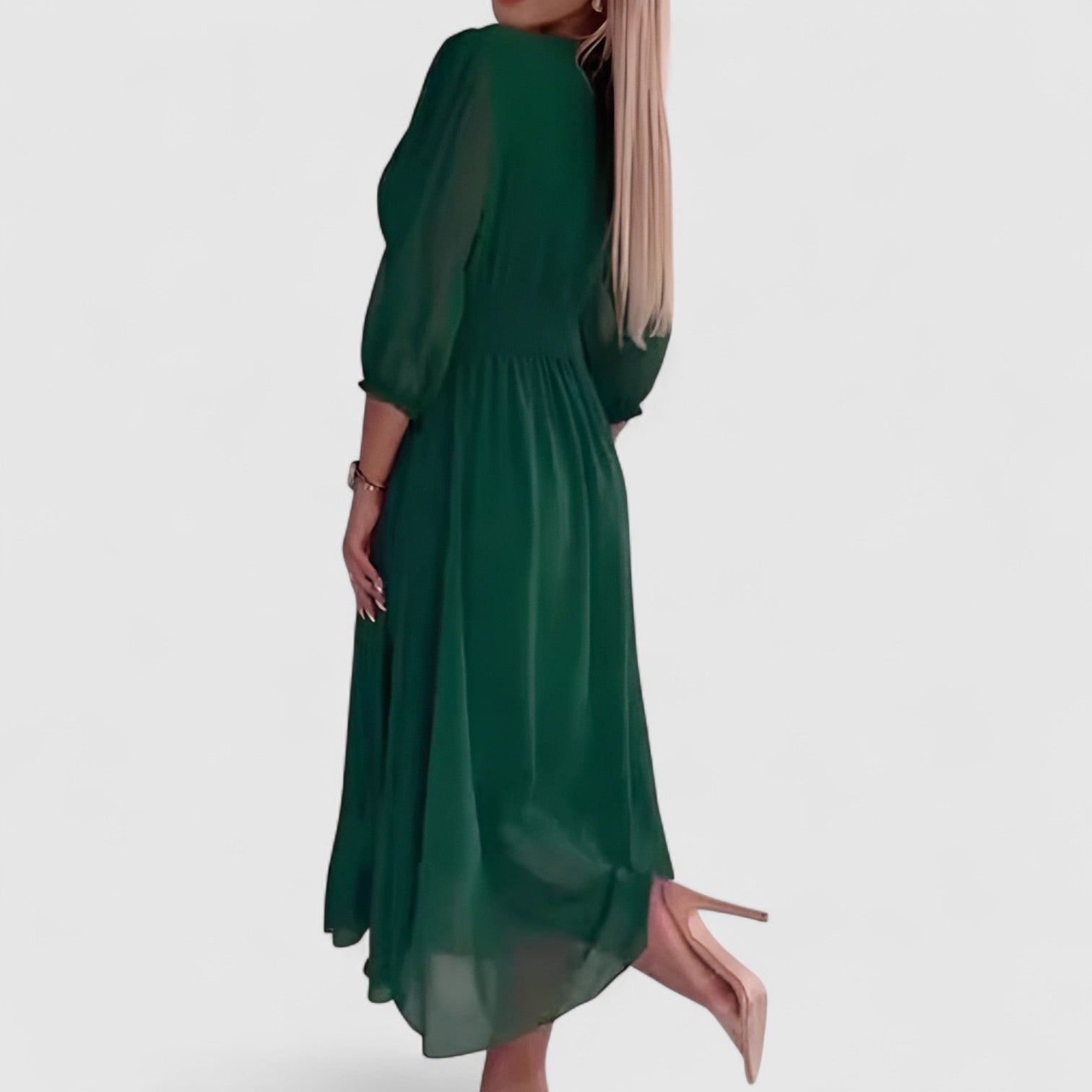 Ingrid Tidlös Chiffonklänning