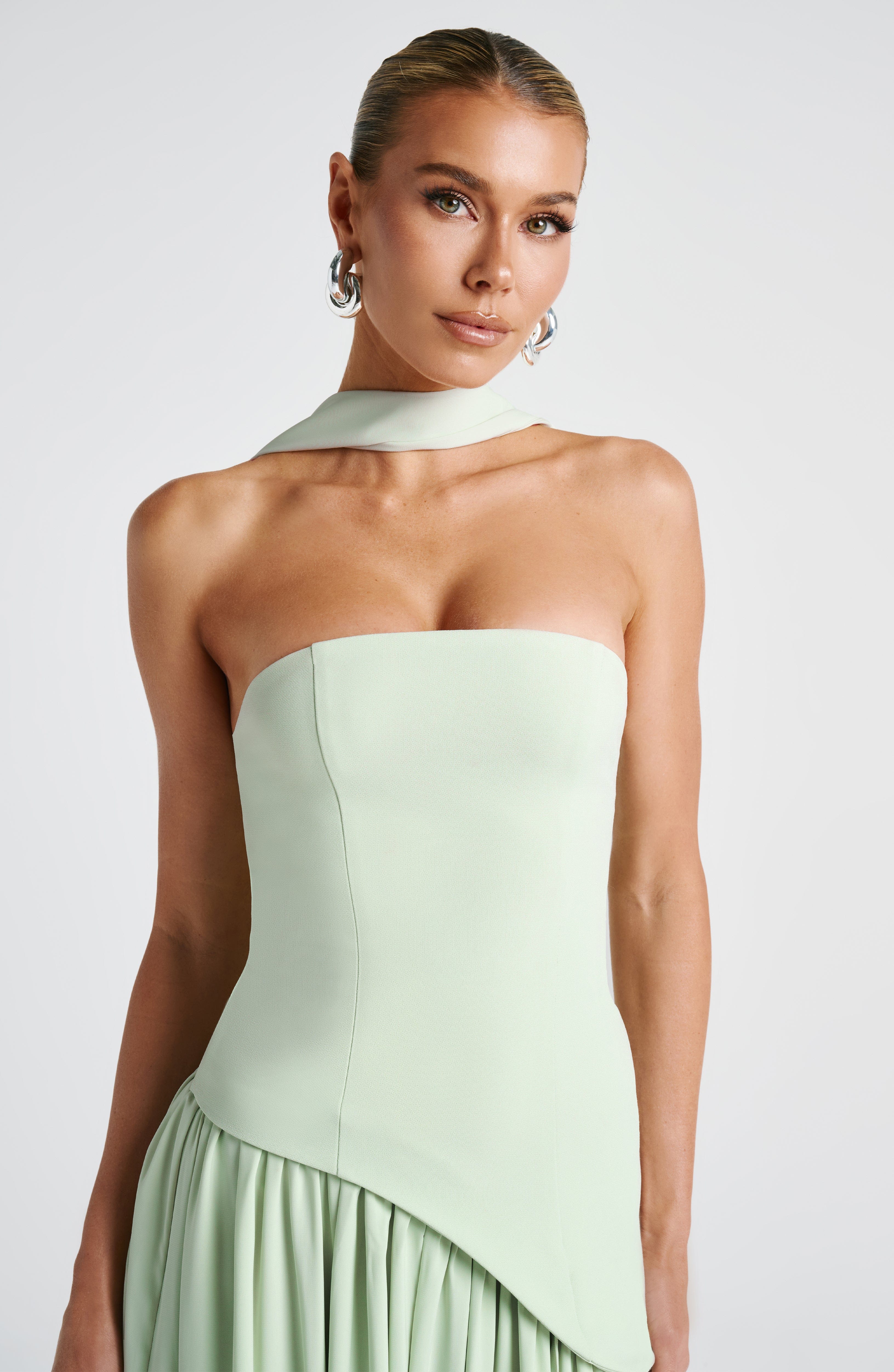 Celiné Draperad Aftonklänning
