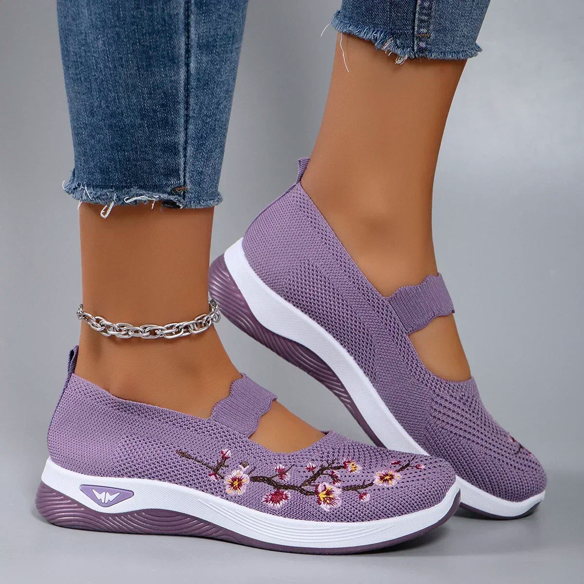 Elvira Bekväm Blommig Sneaker